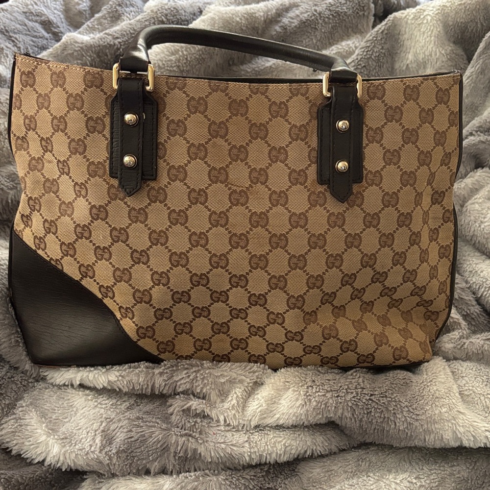 Gucci Tan and Black Signature Tote - Picture 2 of 12